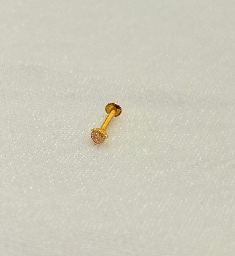 22KT Gold Nose Pin with Zircon Stone / Unisex Men’s Stud – 0.106 Gram | BIS Hallmark