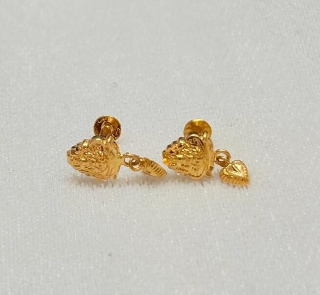 22KT Gold Nose Pin / Unisex Men’s Earring – 0.582 Gram | BIS Hallmark